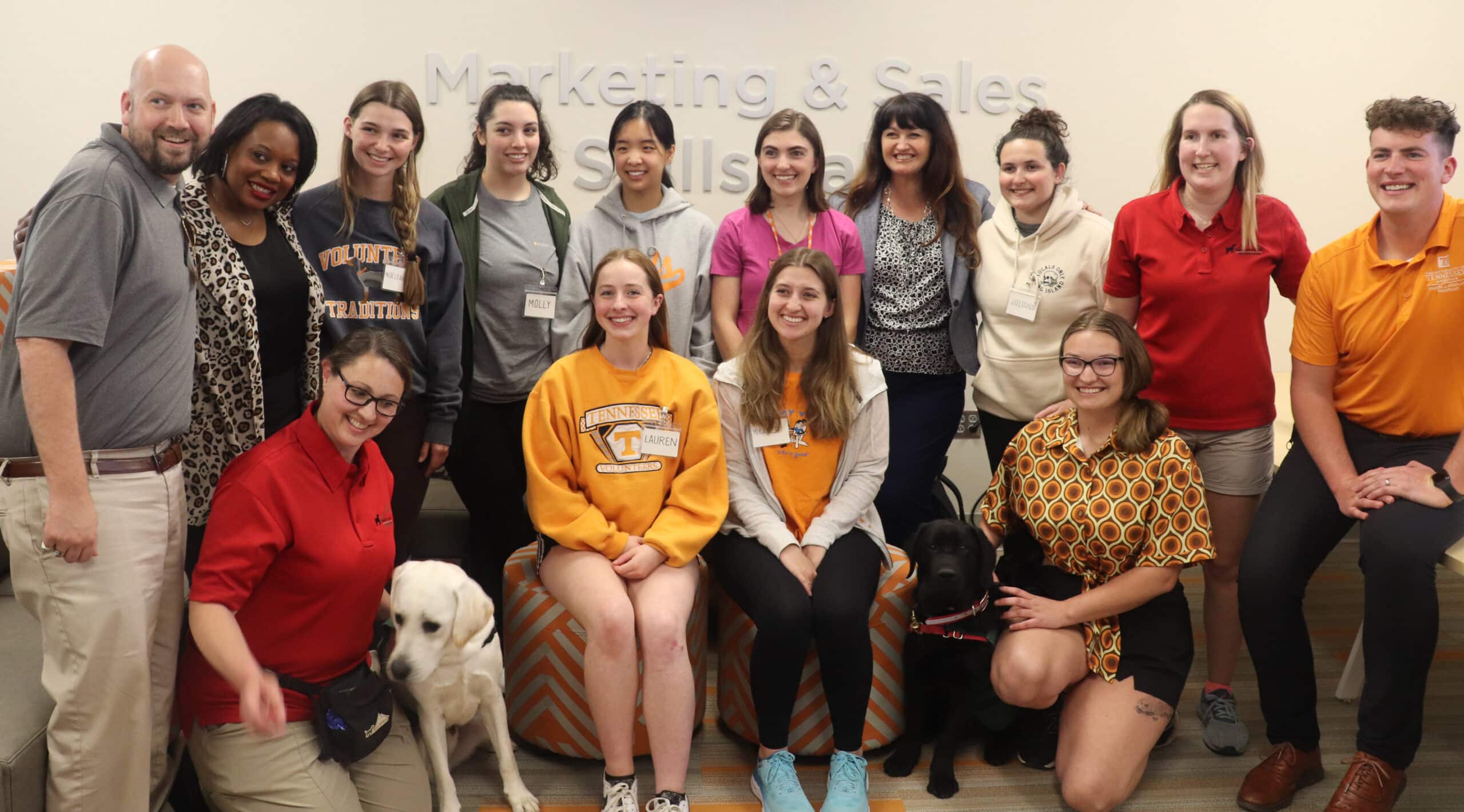 University of Tennessee Students First Cohort to Partner with Local Service Organization